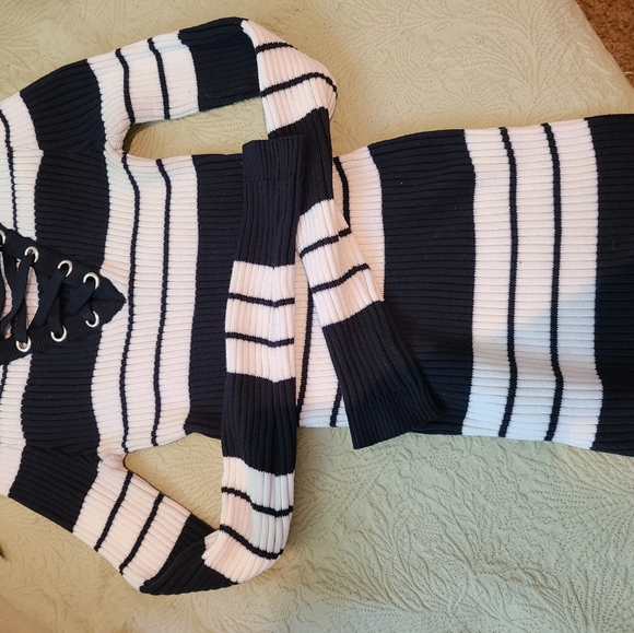 Sweater top - Picture 3 of 5